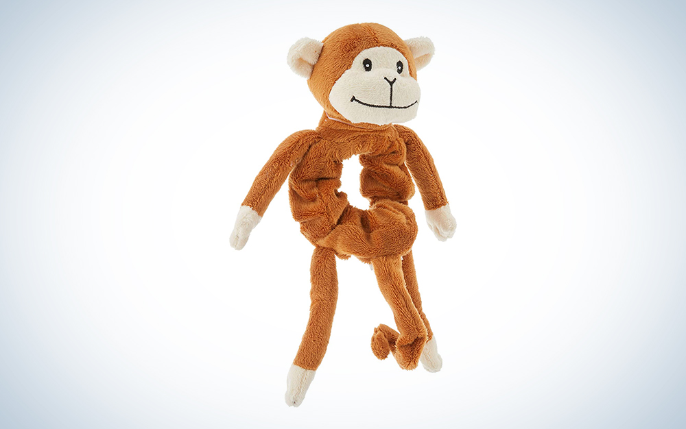 棕色猴娃娃是送给小孩子的最好礼物之一
