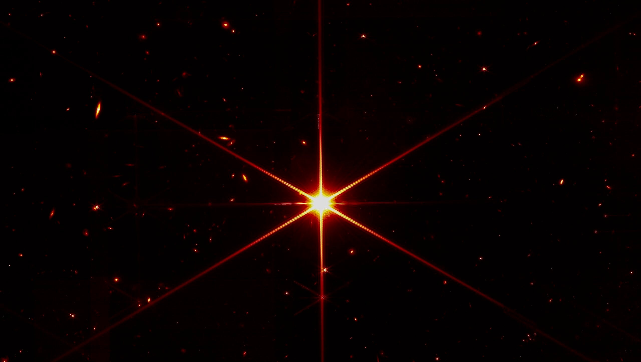 完全对齐的詹姆斯·韦伯太空望远镜拍下了第一张照片，超出了“所有预期”