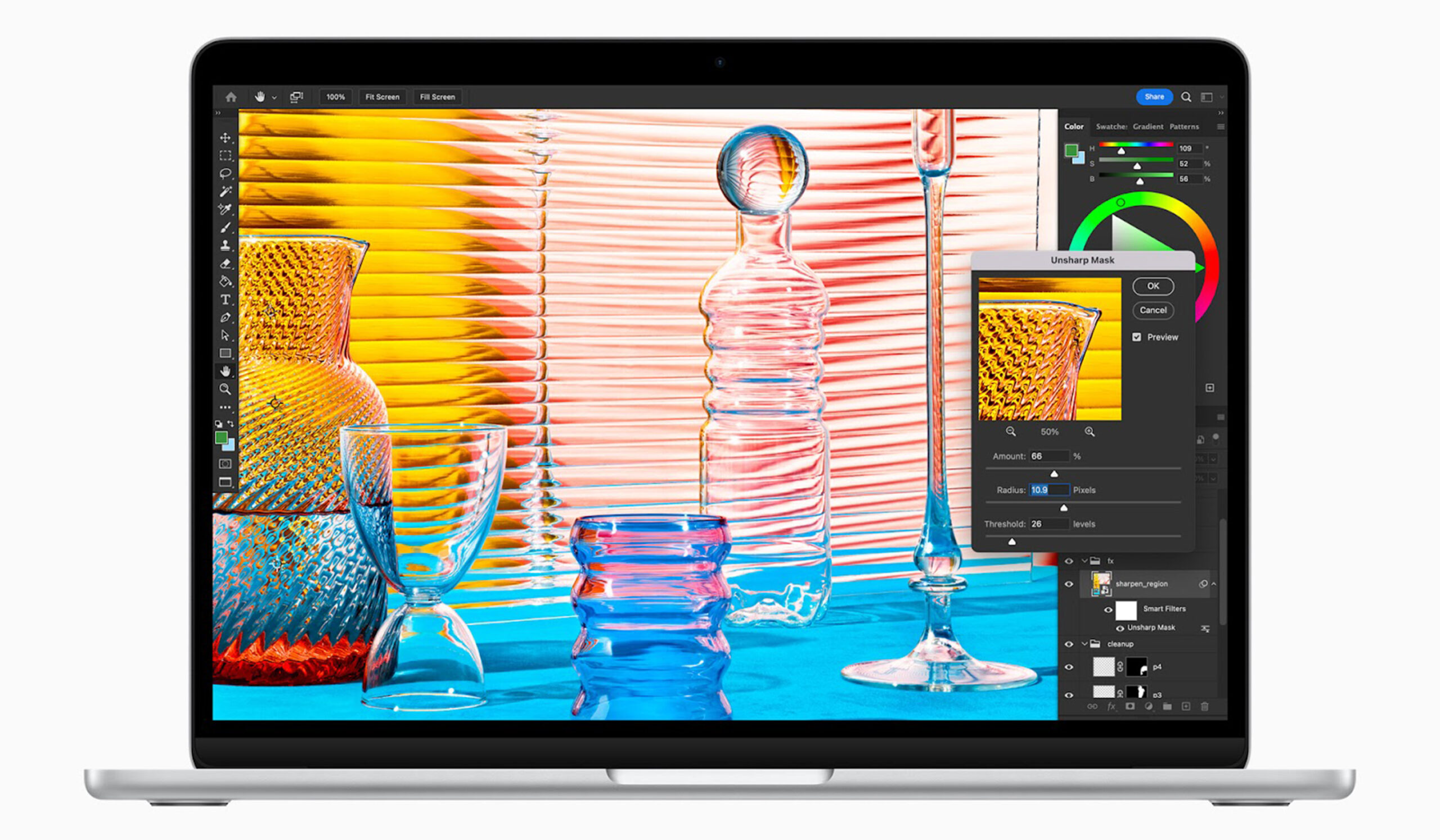 在新的MacBook Air上运行Photoshop。
